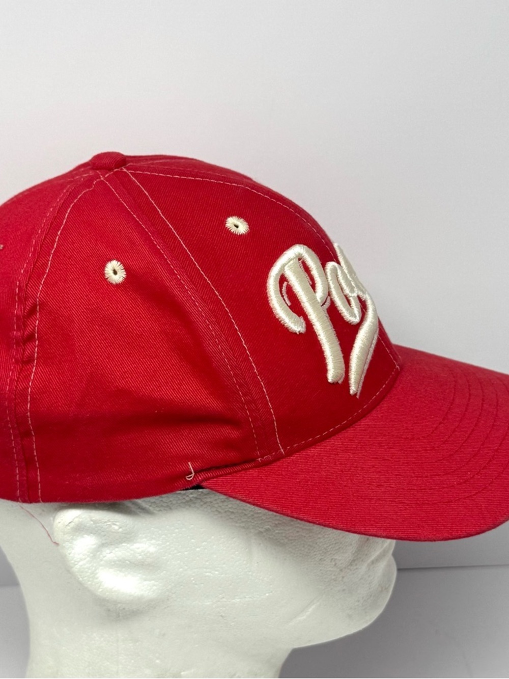 Vintage Walt Disney World POOH Red SnapBack Hat Cap Raised Embroidery - Picture 2 of 6